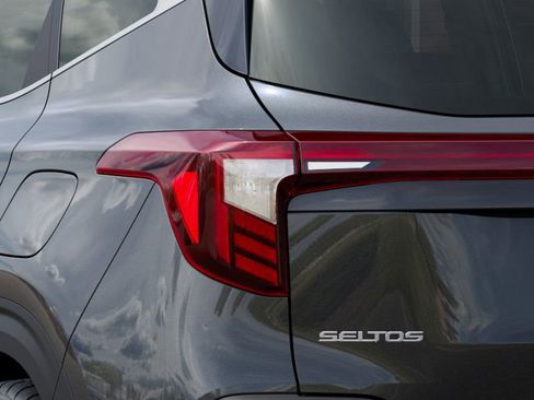 New 2026 Kia Seltos SX image 11
