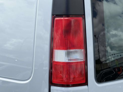 Used 2025 Chevrolet Express 2500 w/ Driver Convenience Package RWD image 28