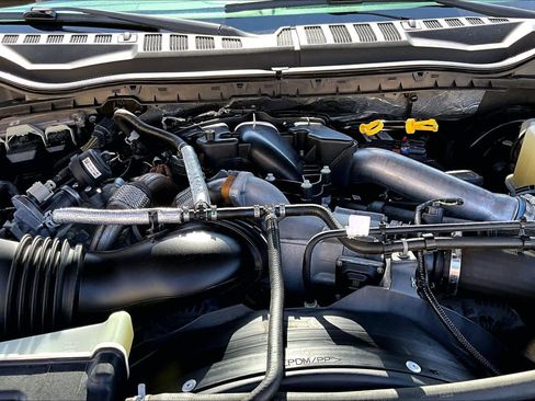 Used 2019 Ford F350 Lariat w/ Lariat Ultimate Package AWD/4WD image 33