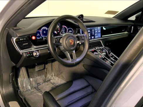 Certified 2019 Porsche Panamera 4 AWD/4WD image 4