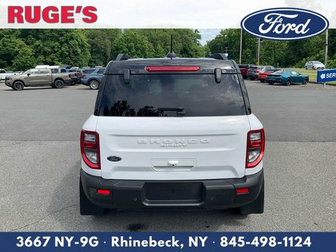 Used 2025 Ford Bronco Sport Outer Banks w/ Outer Banks Tech Package+ AWD/4WD image 4