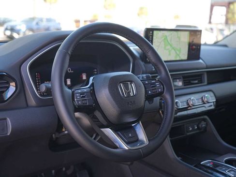Used 2026 Honda Pilot Elite image 2