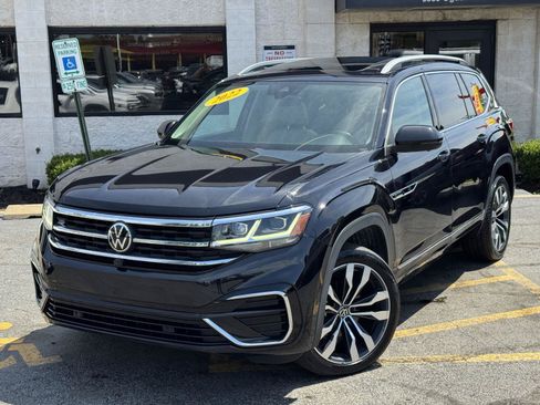 Used 2022 Volkswagen Atlas SEL Premium AWD/4WD image 2