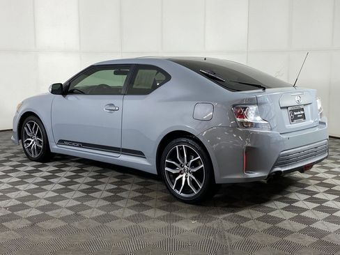 Used 2016 Scion tC image 3