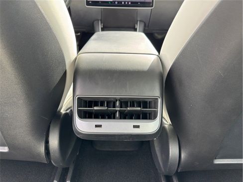 Used 2019 Tesla Model 3 Long Range image 35