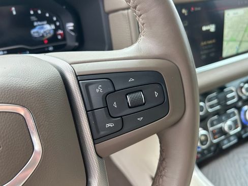Used 2024 GMC Yukon XL Denali w/ Advanced Technology Package AWD/4WD image 16
