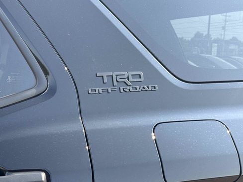 Used 2025 Toyota 4Runner TRD Off-Road Premium AWD/4WD image 10