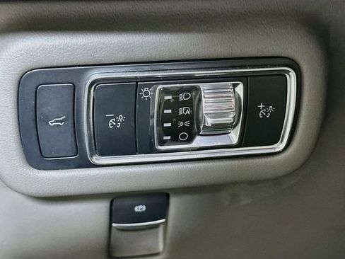 Used 2024 Lincoln Nautilus Reserve w/ Equipment Group 202A AWD/4WD image 13