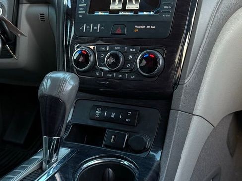 Used 2017 Buick Enclave Convenience image 26