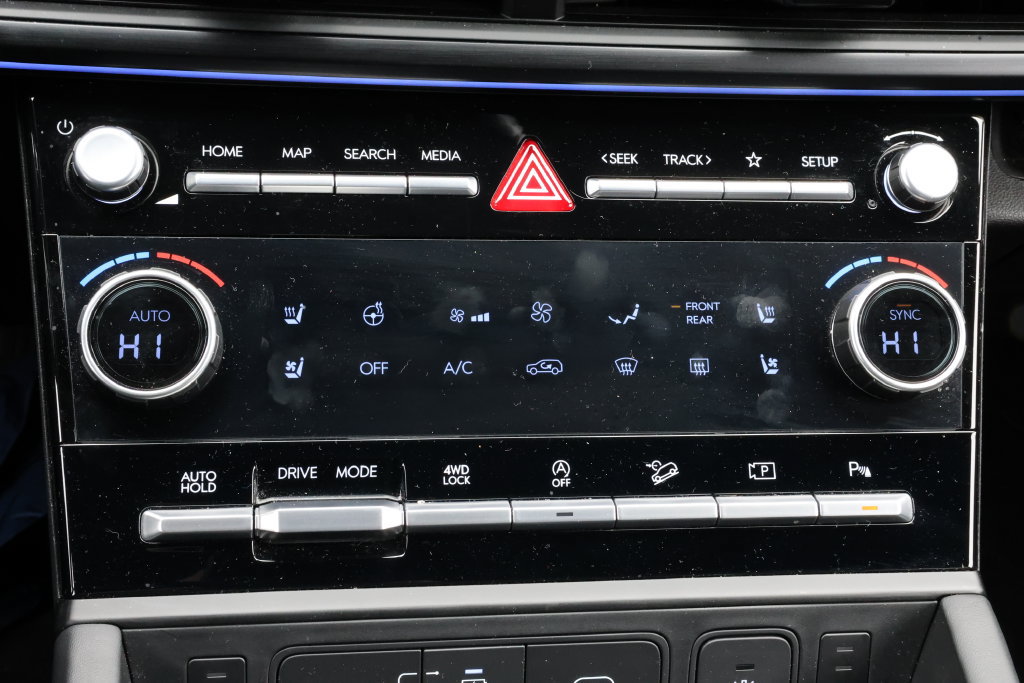 Used 2025 Hyundai Santa Fe Calligraphy AWD/4WD image 19