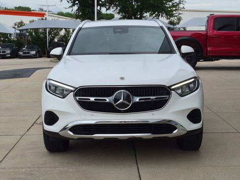 Used 2025 Mercedes-Benz GLC 350e 4MATIC image 6
