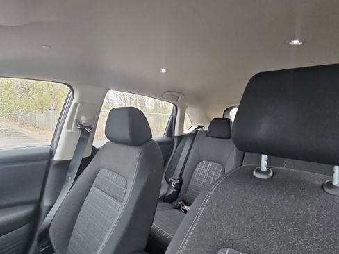 Used 2024 Honda HR-V LX image 6