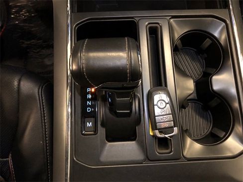 Used 2022 Ford F150 Lariat image 27