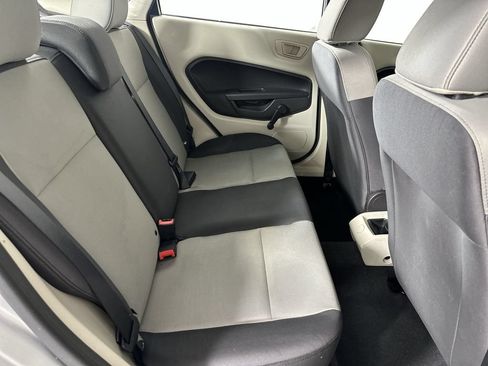 Used 2012 Ford Fiesta S FWD image 22