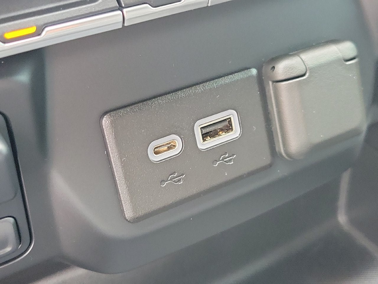 Certified 2022 Chevrolet Silverado 1500 LT Trail Boss w/ LT Trail Boss Premium Package AWD/4WD image 27