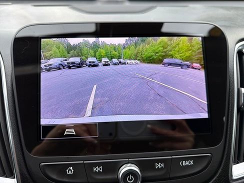 Used 2024 Chevrolet Malibu LT FWD image 25