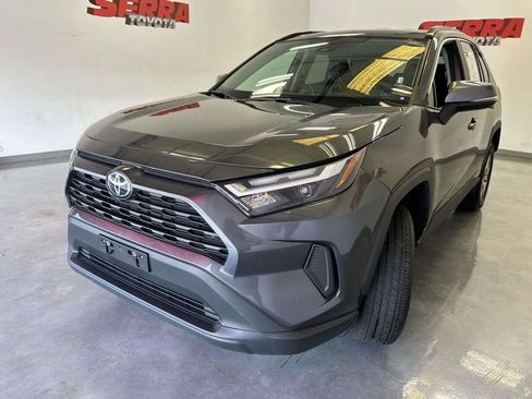 Used 2025 Toyota RAV4 XLE AWD/4WD image 7