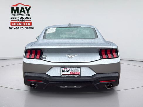 Used 2026 Ford Mustang Premium RWD image 6