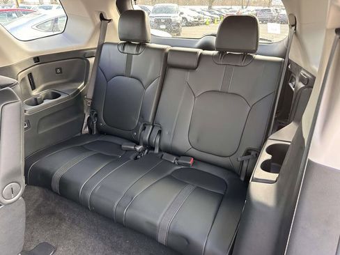Used 2023 Honda Pilot EX-L image 14