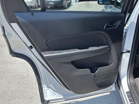 Used 2011 GMC Terrain SLE FWD image 18