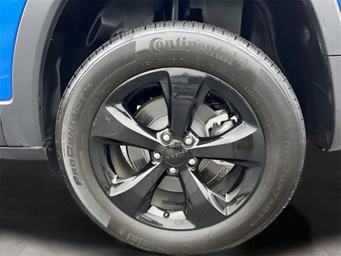 Used 2023 Jeep Cherokee Altitude Lux w/ Lux Elite Package image 7