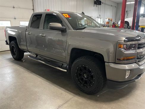 Used 2017 Chevrolet Silverado 1500 LT w/ All Star Edition AWD/4WD image 4