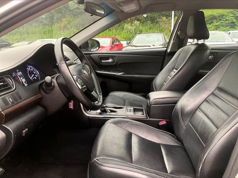 Used 2016 Toyota Camry XLE FWD image 4