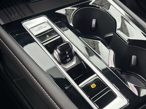 New 2026 Volkswagen Atlas SE FWD image 26