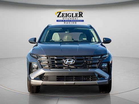 Used 2026 Hyundai Tucson SEL FWD image 2