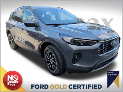Used 2025 Ford Escape SE w/ PHEV Premium Package