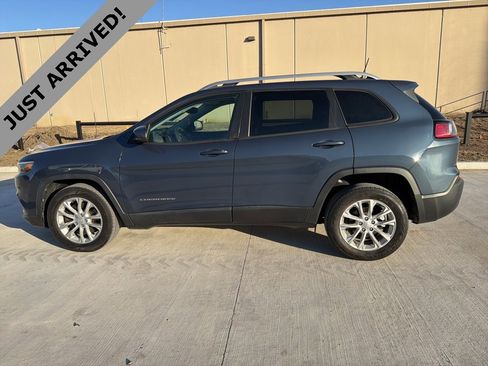 Used 2021 Jeep Cherokee Latitude image 8