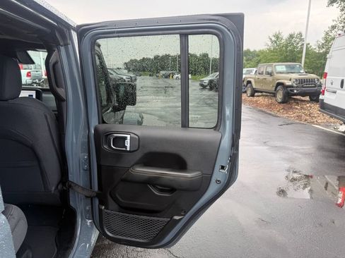 Used 2025 Jeep Wrangler Unlimited Sahara w/ Safety Group AWD/4WD image 49
