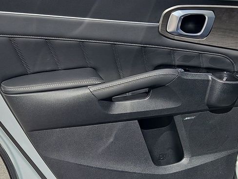 New 2026 Kia Sorento SX image 9