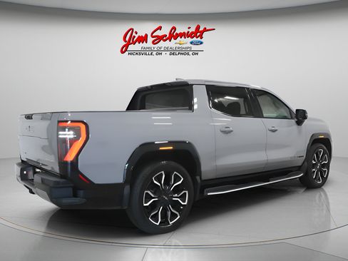 Used 2025 GMC Sierra EV Denali AWD/4WD image 6