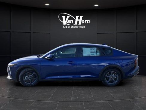 New 2026 Kia K4 LXS image 10