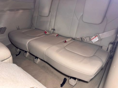 Used 2016 INFINITI QX80 4WD w/ Deluxe Technology Package image 22