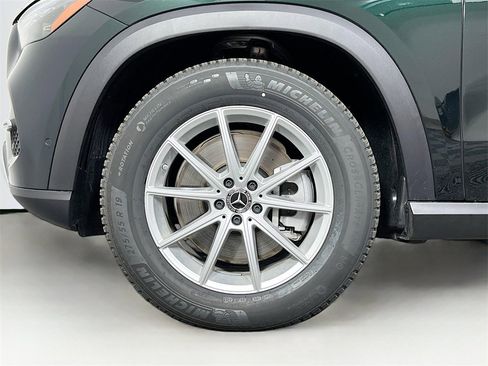 Used 2025 Mercedes-Benz GLE 450 4MATIC image 32