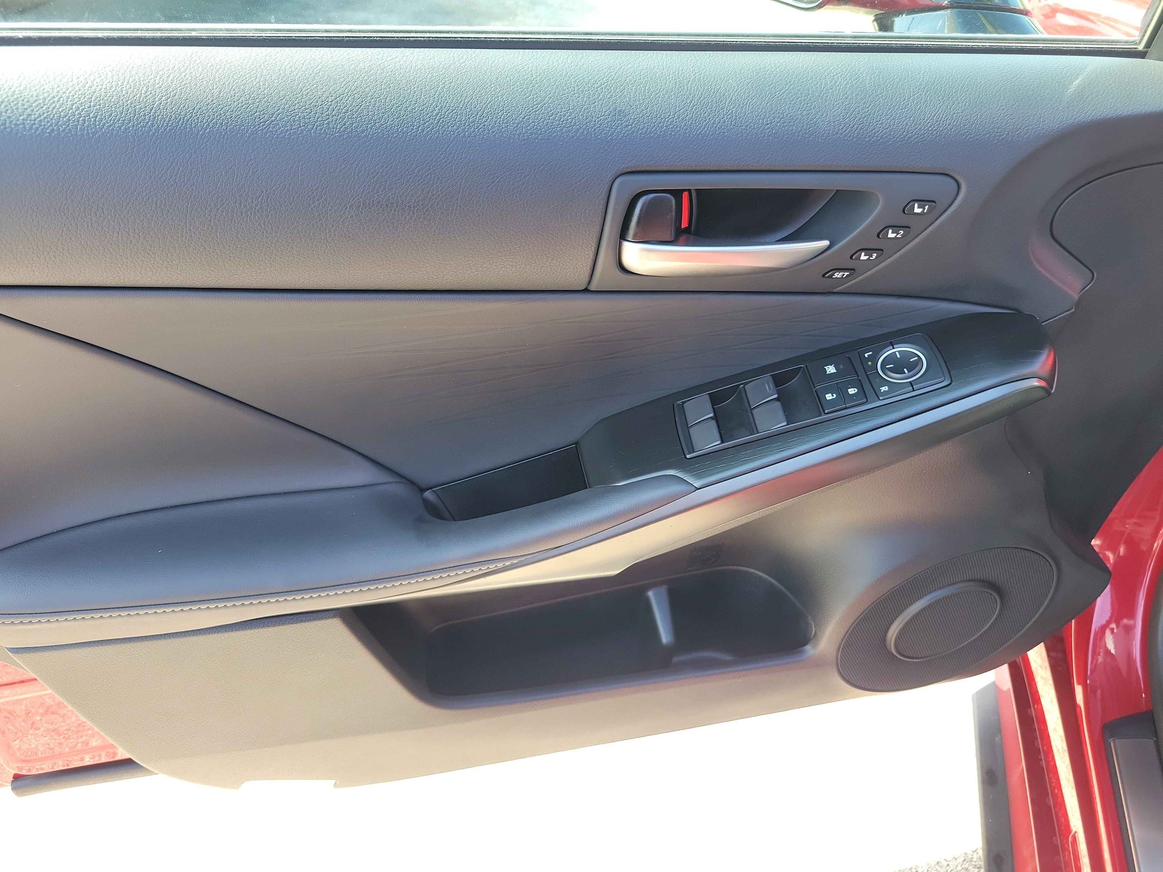 Used 2025 Lexus IS 300 w/ Premium Package RWD image 19