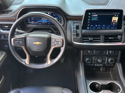 Used 2022 Chevrolet Tahoe High Country AWD/4WD image 12