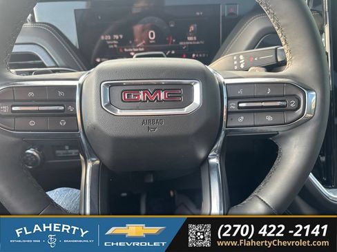 Used 2025 GMC Yukon Elevation w/ Elevation Premium Package AWD/4WD image 25