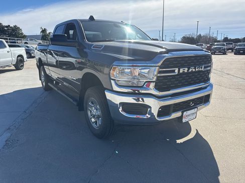 Used 2022 RAM 2500 Big Horn image 9
