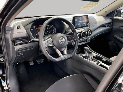 Certified 2025 Nissan Sentra SV FWD image 17
