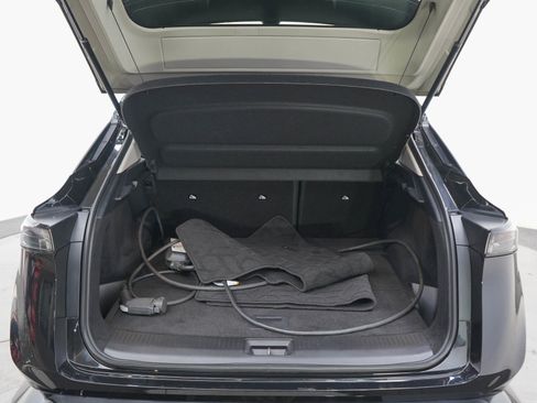 Used 2023 Nissan Ariya FWD image 16