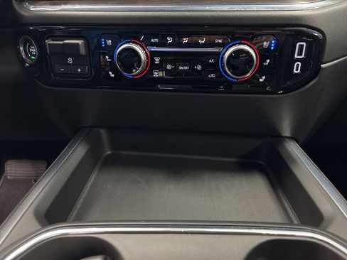 Certified 2025 GMC Sierra 2500 SLT w/ SLT Premium Package image 43