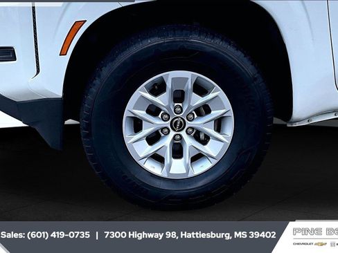 Used 2024 Nissan Frontier SV RWD image 8