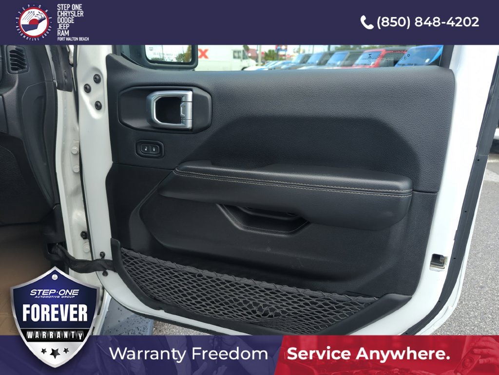 Used 2022 Jeep Gladiator Overland w/ Popular Equipment Package AWD/4WD image 31