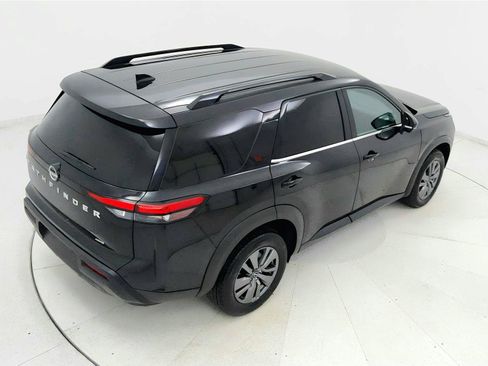 Used 2025 Nissan Pathfinder SV AWD/4WD image 17