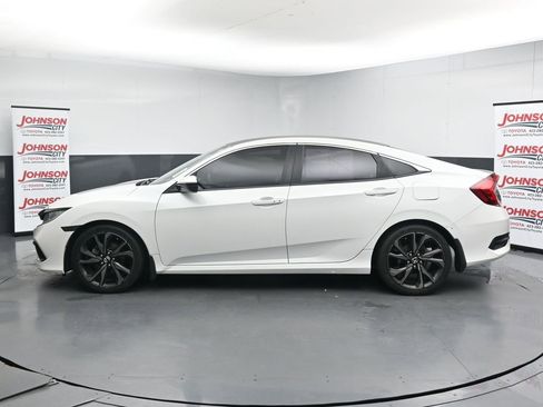Used 2019 Honda Civic Sport image 5