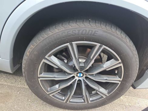 Used 2025 BMW X5 xDrive40i w/ M Sport Package AWD/4WD image 8