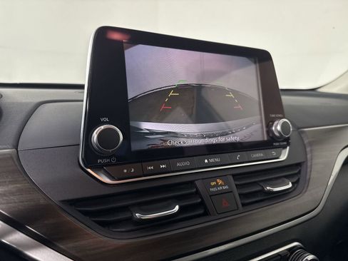 Certified 2024 Nissan Altima 2.5 SV image 7